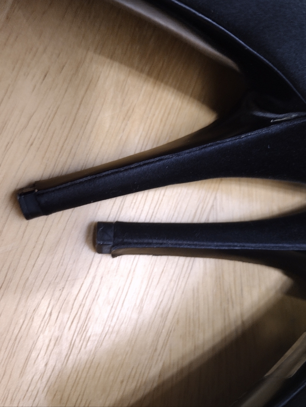 Vintage Yves Saint Laurent Pumps Heels Black 37.5 - Picture 9 of 10